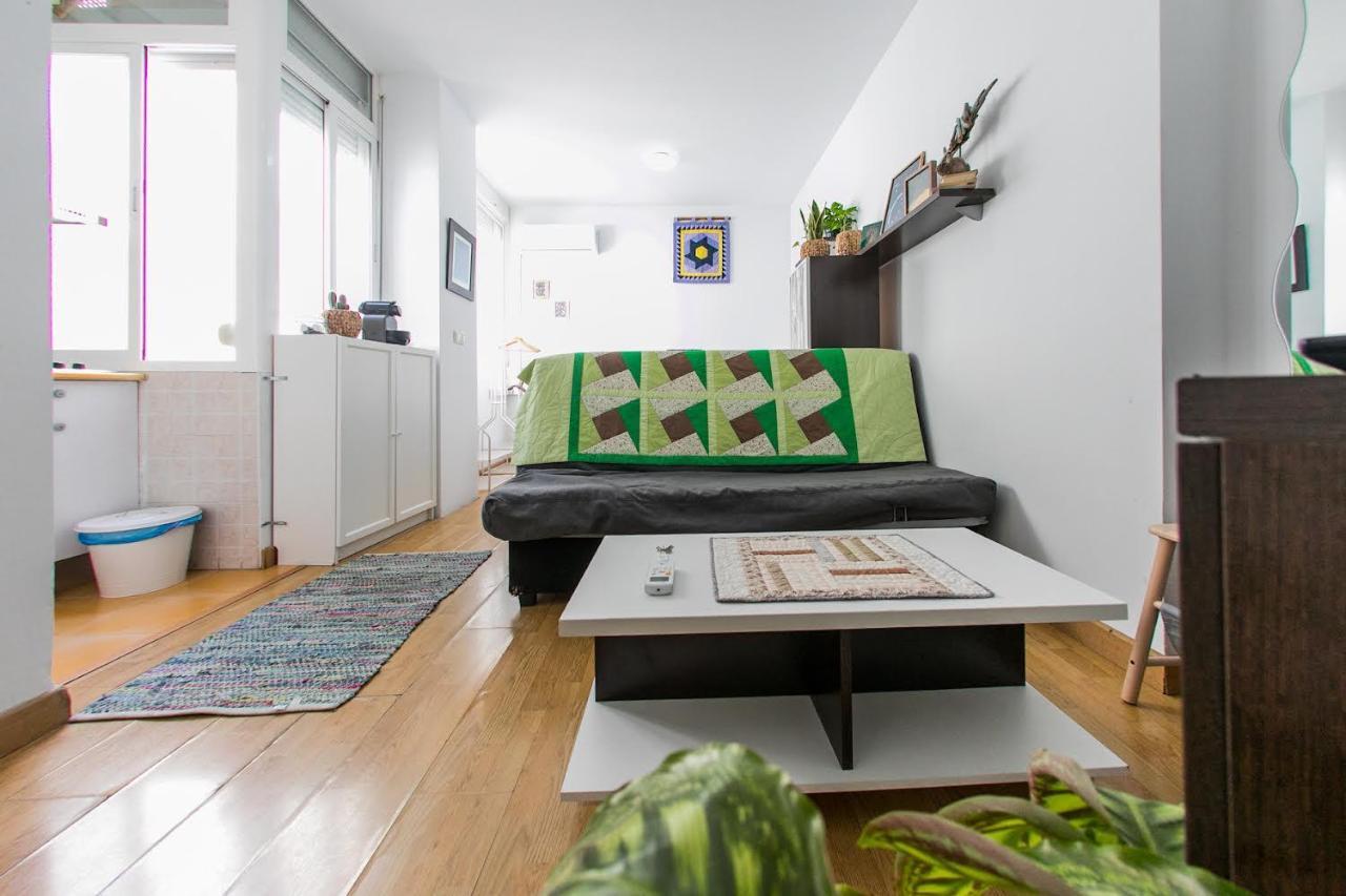 Estudio Cobertizo Appartamento Málaga Esterno foto